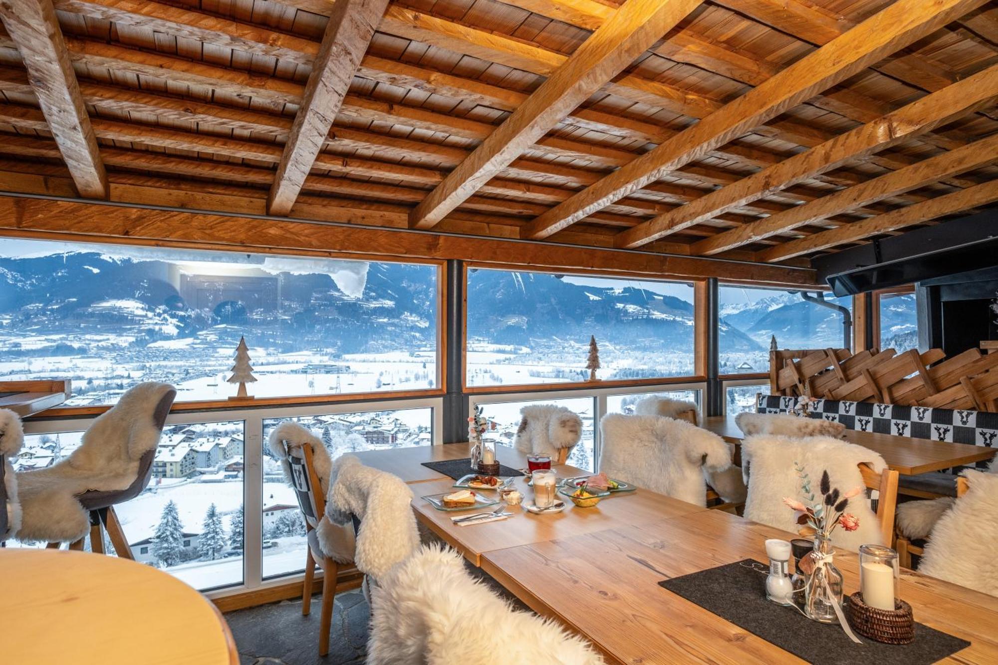 Panorama Hotel Guggenbichl - Inkl Sommerkarte, Einmaliger Eintritt Ins Tauern Spa & Bester Ausblick Ueber Kaprun Exterior foto
