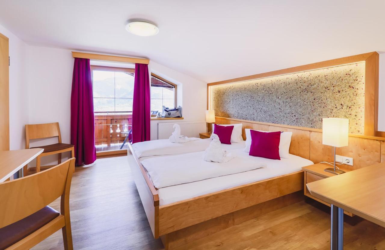 Panorama Hotel Guggenbichl - Inkl Sommerkarte, Einmaliger Eintritt Ins Tauern Spa & Bester Ausblick Ueber Kaprun Exterior foto